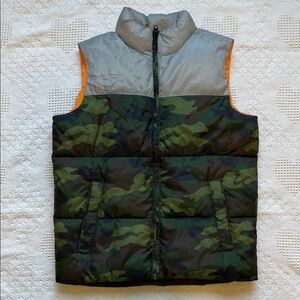 Old Navy Camouflage Kids Puffer Vest | XL 14/16
